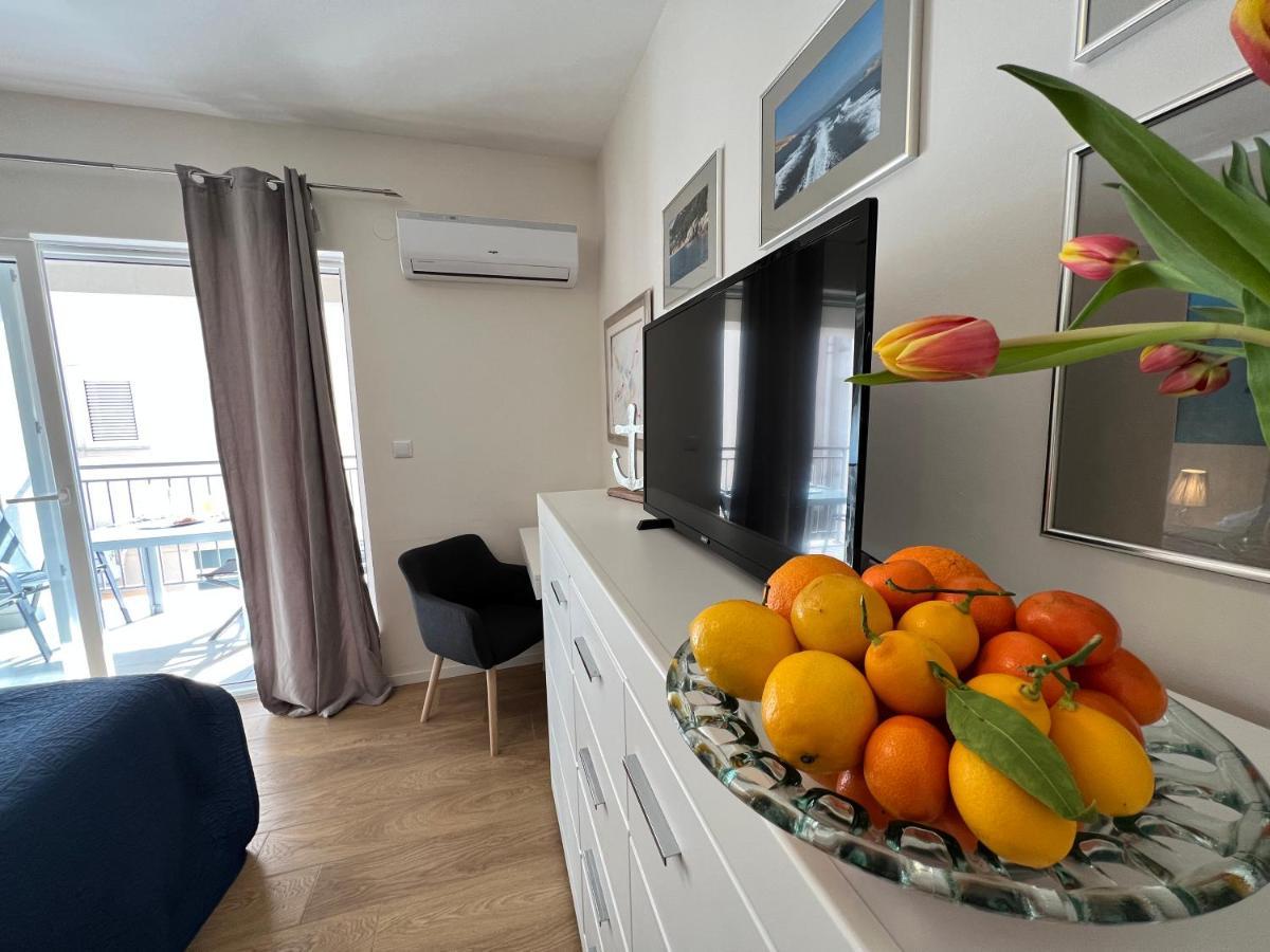 Studio Apartment Marina Mel Novi Vinodolski Exterior photo