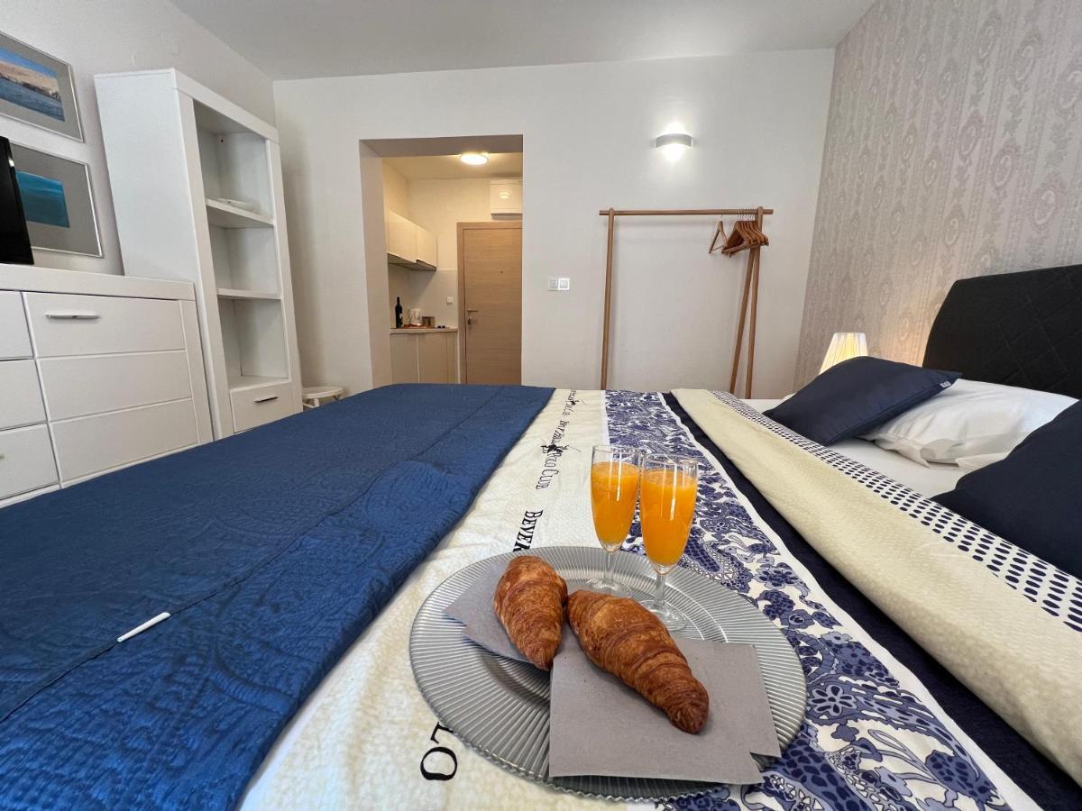 Studio Apartment Marina Mel Novi Vinodolski Exterior photo